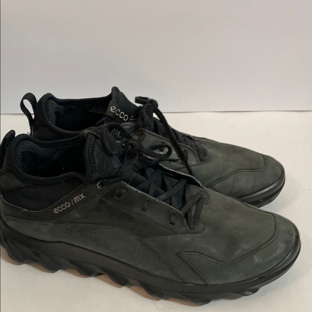 ECCO MX Men's Green Pine Pebbled Size 8-8.5